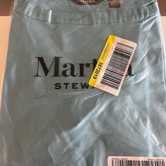 New - MARTHA STEWART STRETCH POPLIN BLOUSE - MEDIUM - Sea Blue - Picture 4 of 6
